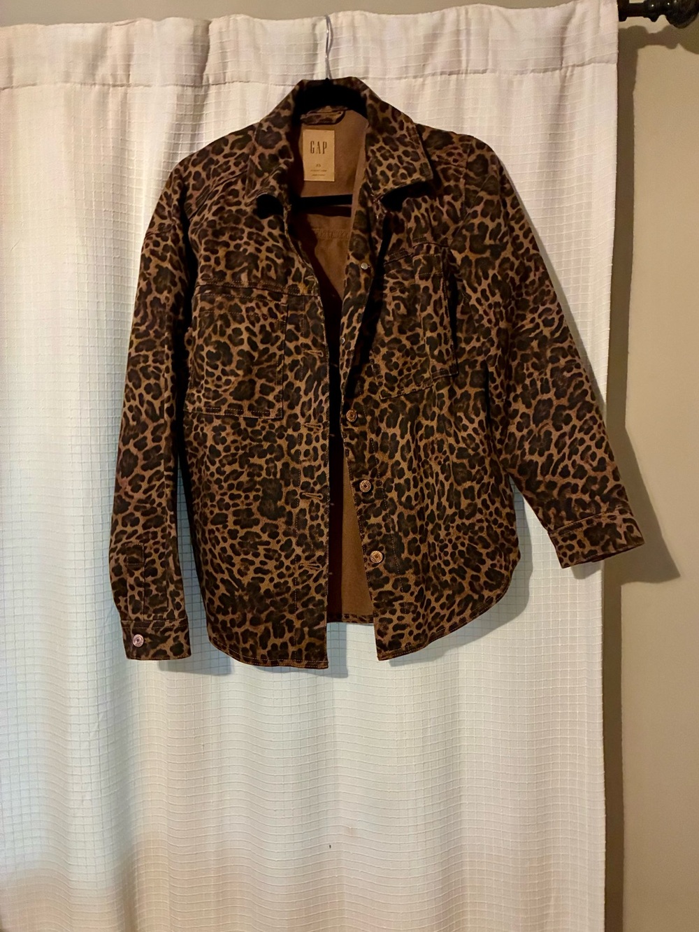 GAP Women's Leopard Print Shirt Jacket in Brown